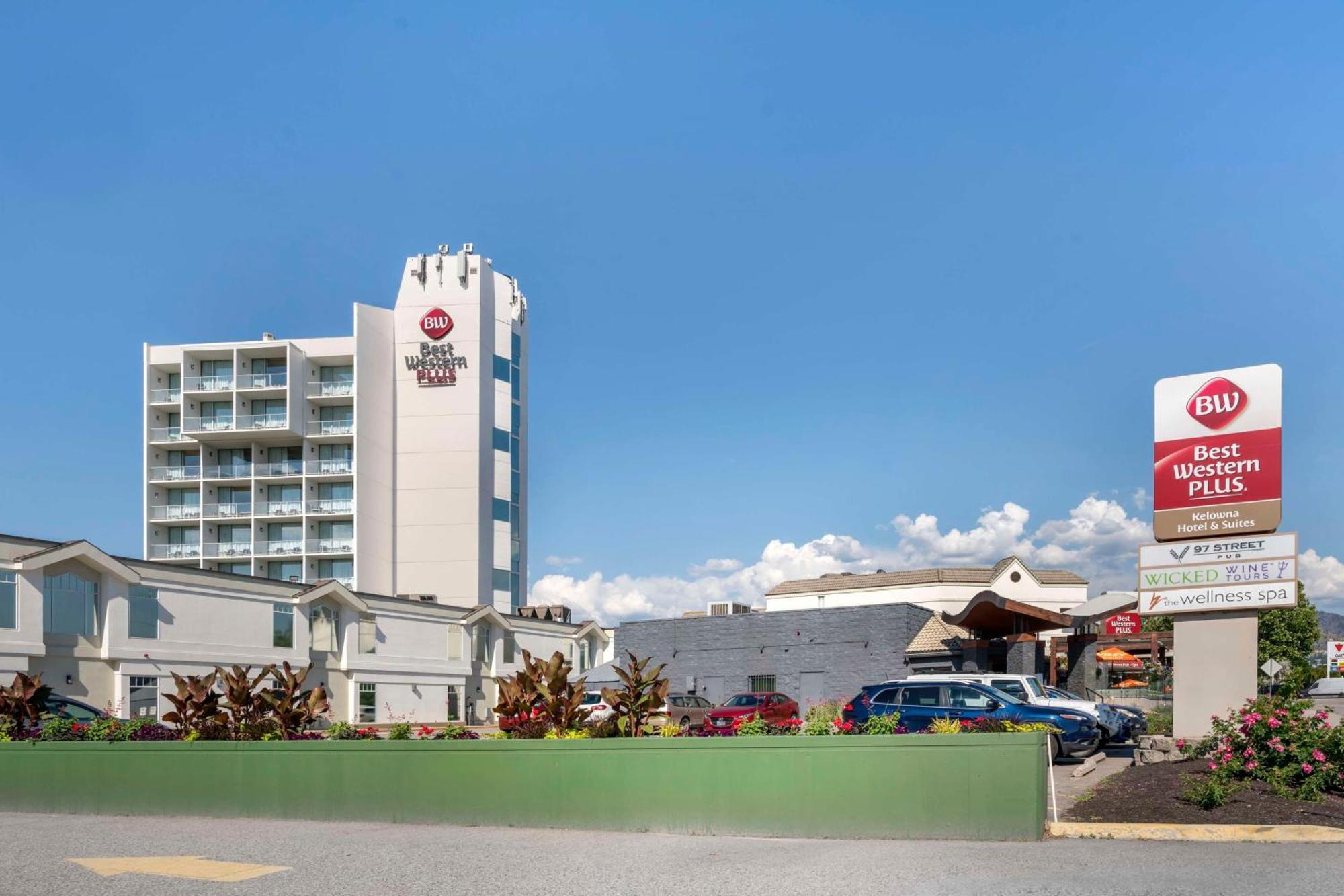Best Western Plus Kelowna Hotel & Suites Bagian luar foto
